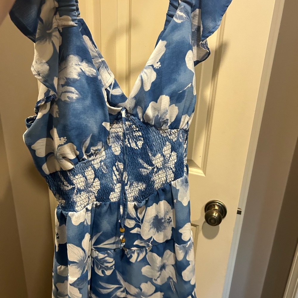 Elegant Blue Floral Mini Dress